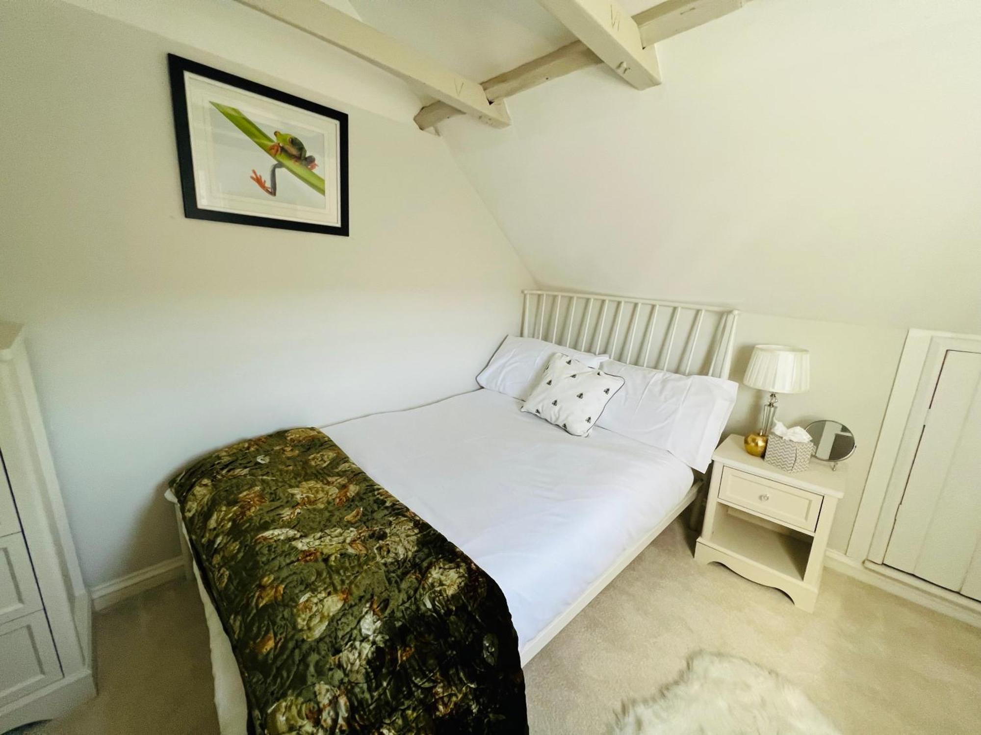 Bridewell Cottage In The Heart Of Tenterden - Pass The Keys Екстер'єр фото